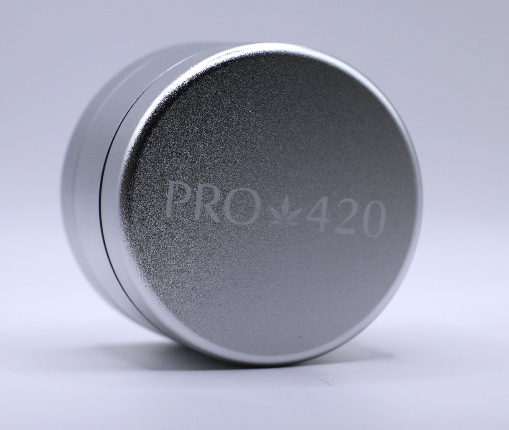 60mm PRO 420 Apollo Grinder-State of the Art Herb Crusher-Silver