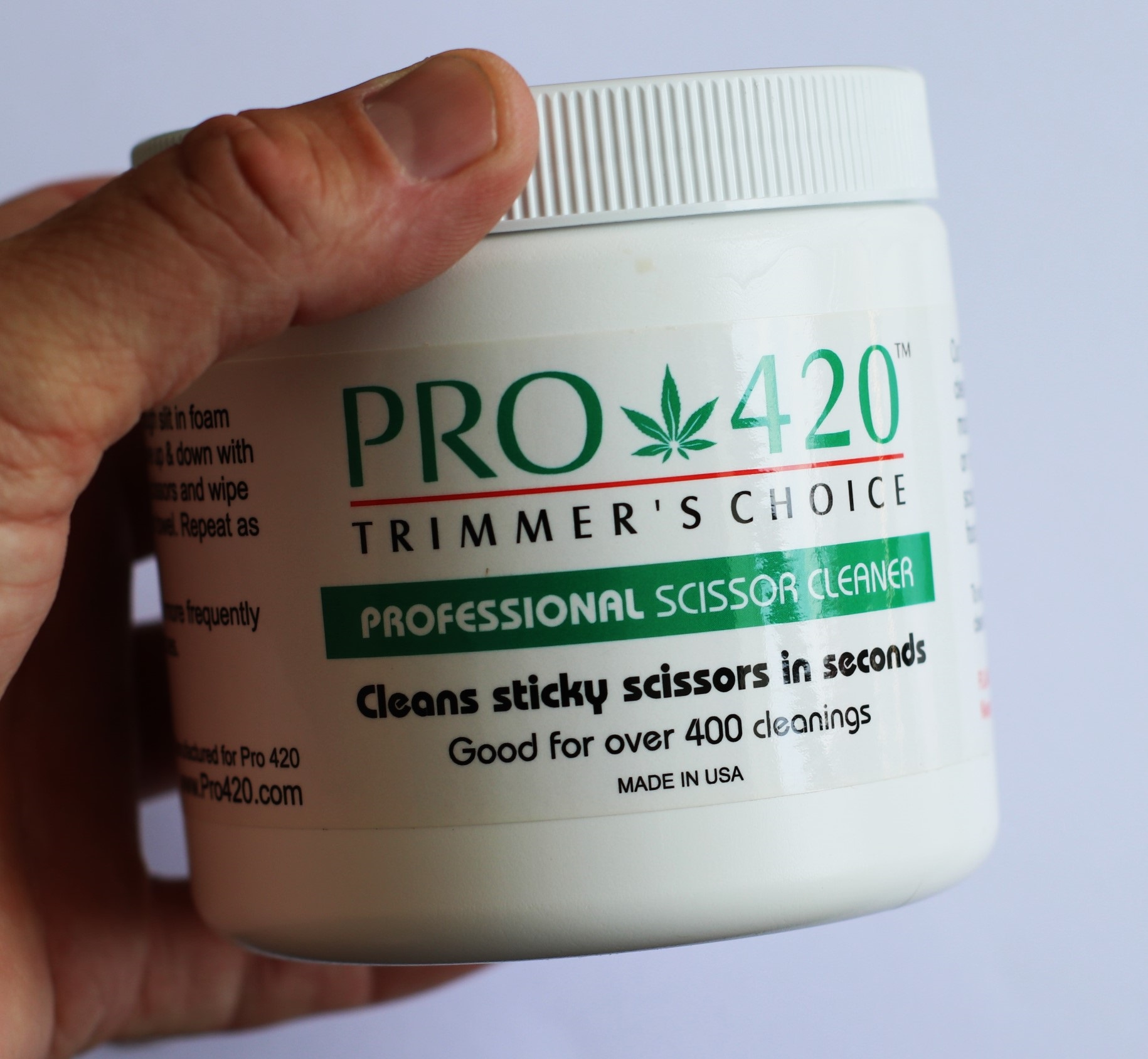 PRO 420 Scissor Cleaning Solution- Easy way to clean your sticky scissors - Cleaning Solution for Scissors