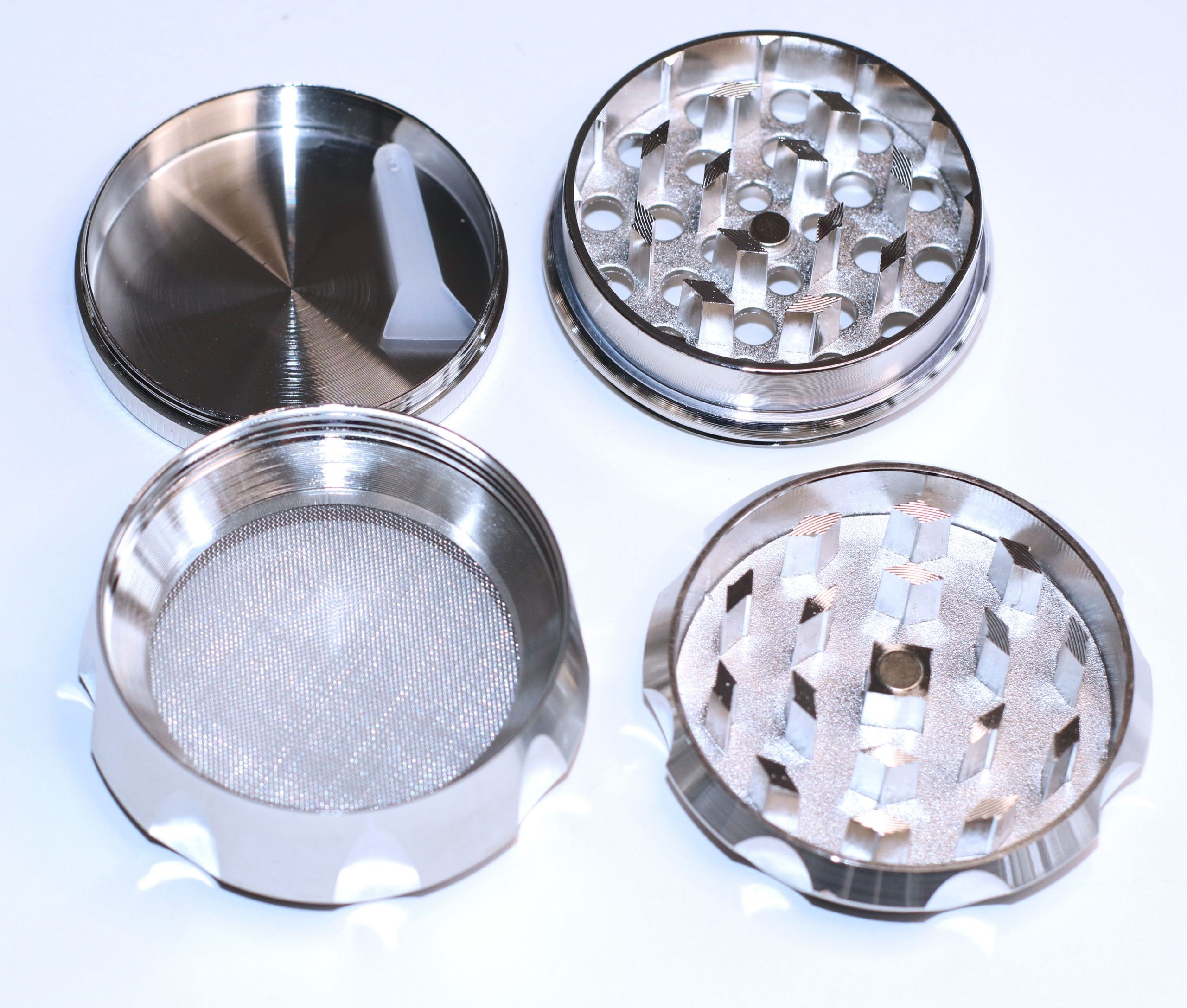 PRO 420 Herb Grinder- 2" Diameter-Leaf Design- 4 Colors- 4 piece Twist and Grinder