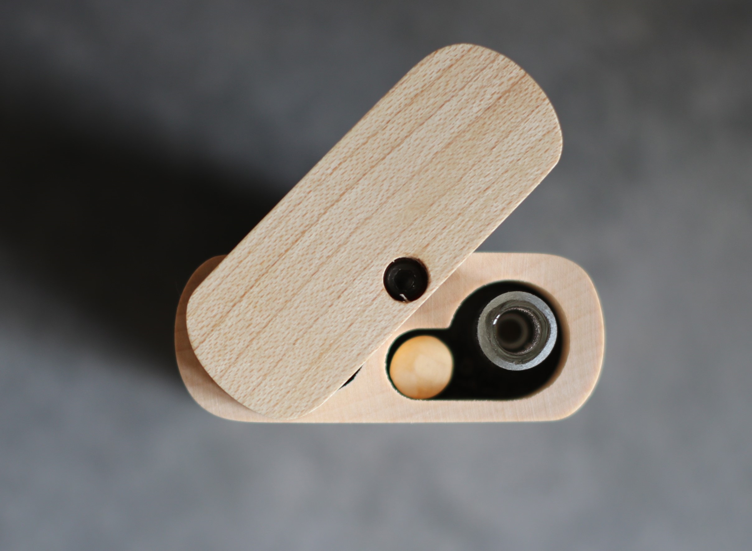4" Maple Wood Dugout- by Futo- Premier Stash Box with One Hitter & Stash Cleaner