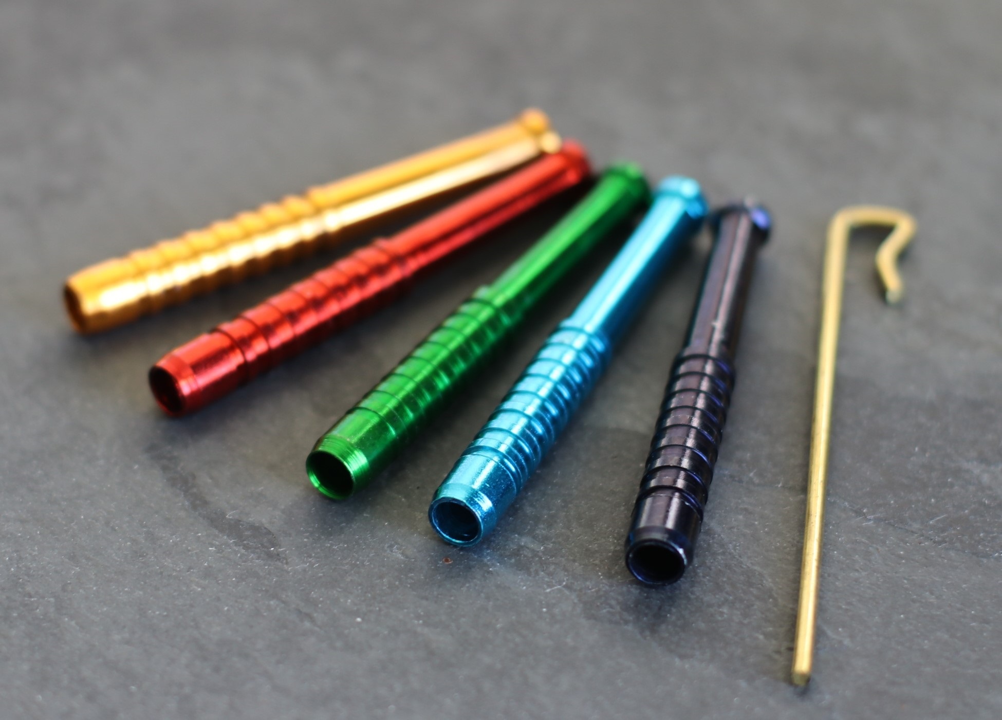 2.75" Colorful Ribbed Metal Pipes-One Hitter Pipes - Metal Herb Grinder