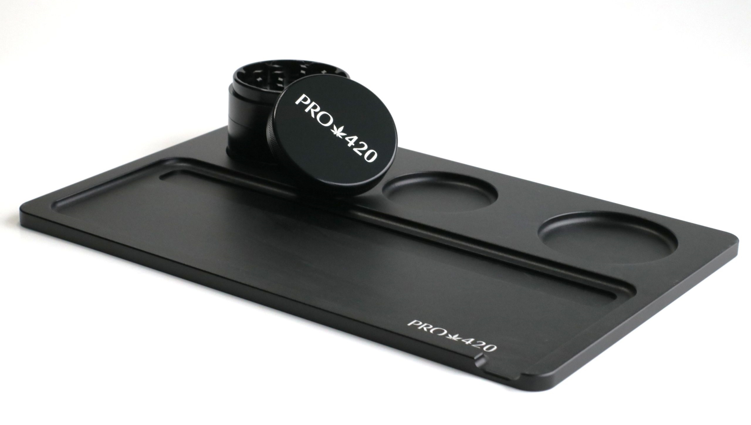 PRO 420 Rolling Tray & Herb Grinder-Quality Gift Pack - PRO 420 Aluminum Rolling Tray