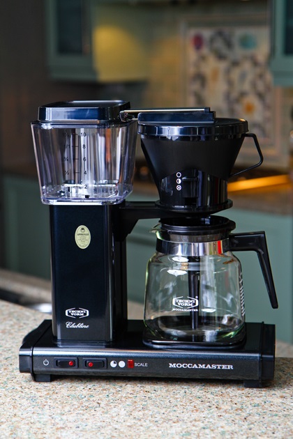 A Technivorm Moccamaster KB-741 Coffee Brewer - Glass Carafe - Black Metallic