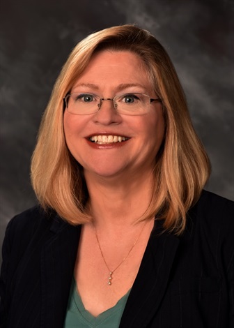 Portrait of Tricia Vanderburg from CENTURY 21 Sunset Realty