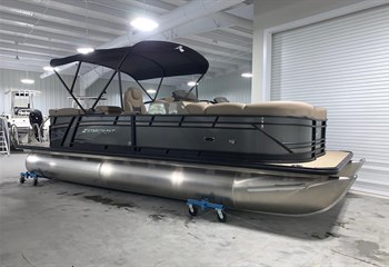2025 Starcraft SLS 3 DC Carbon Boat