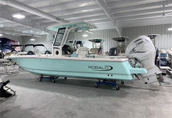 2025 Robalo 266 Cayman Boat